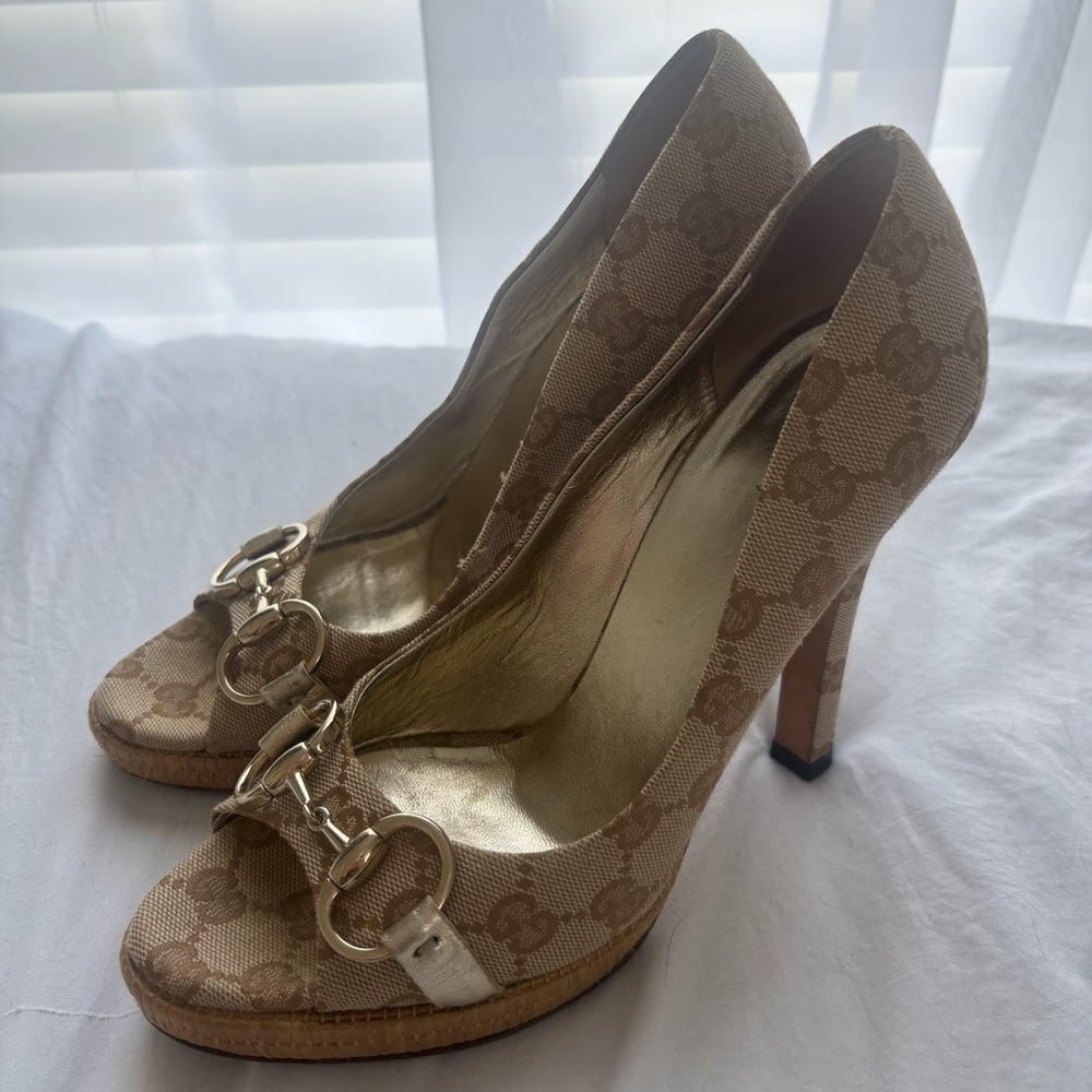 Gucci Guccissima Canvas Horsebit Peep Toe cloth heel Platform Pumps size 7